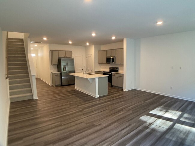 Building Photo - Brand New Townhome in Lawson Townes, Haw R...