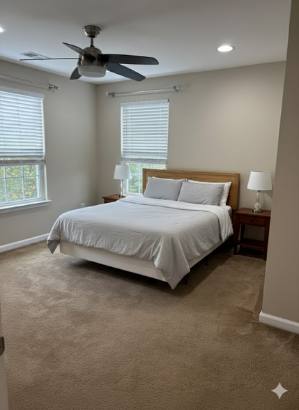 Building Photo - 1023 Anderson Pl SE