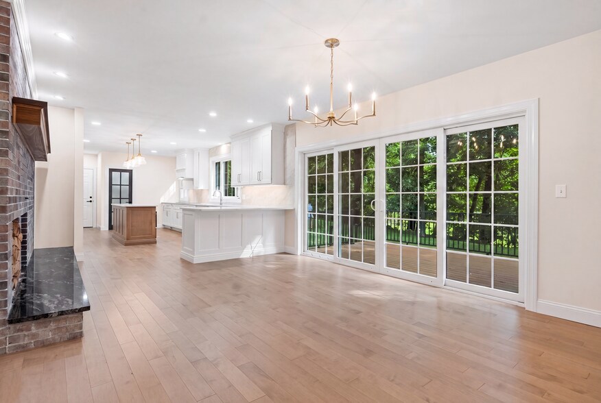Dining Area - 1 Olde Village Rd