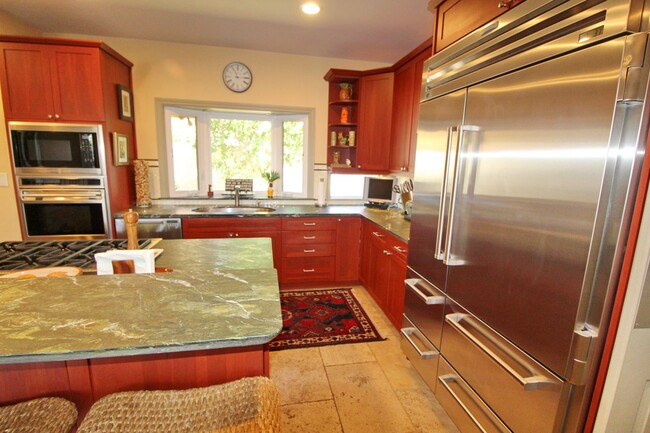 Building Photo - Wailea Kai Private Home – Furnished 3Bed/3...