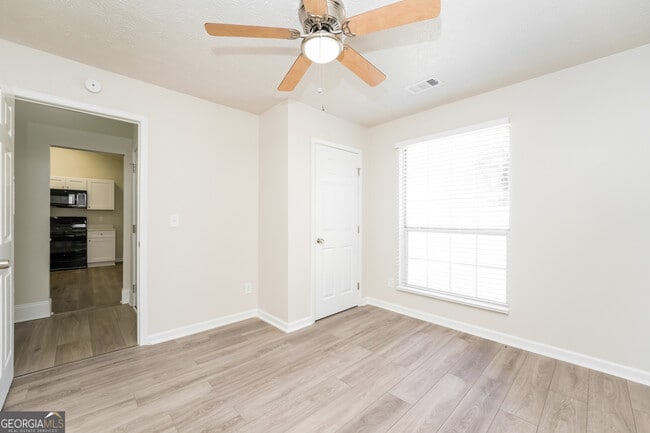 Building Photo - 1407 Bridgewater Branch