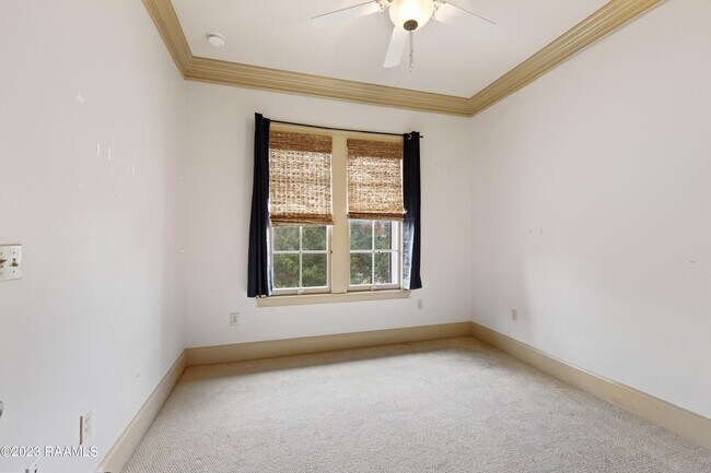 Building Photo - 605 Silverstone Rd