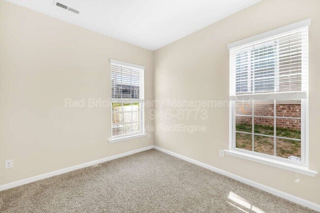 Building Photo - 10677 Sky Chase Ave NW