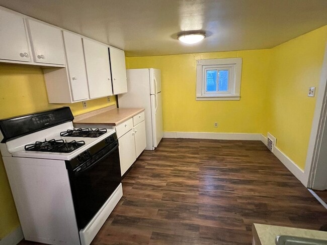 Building Photo - 3 Bedroom Duplex in Ogdensburg
