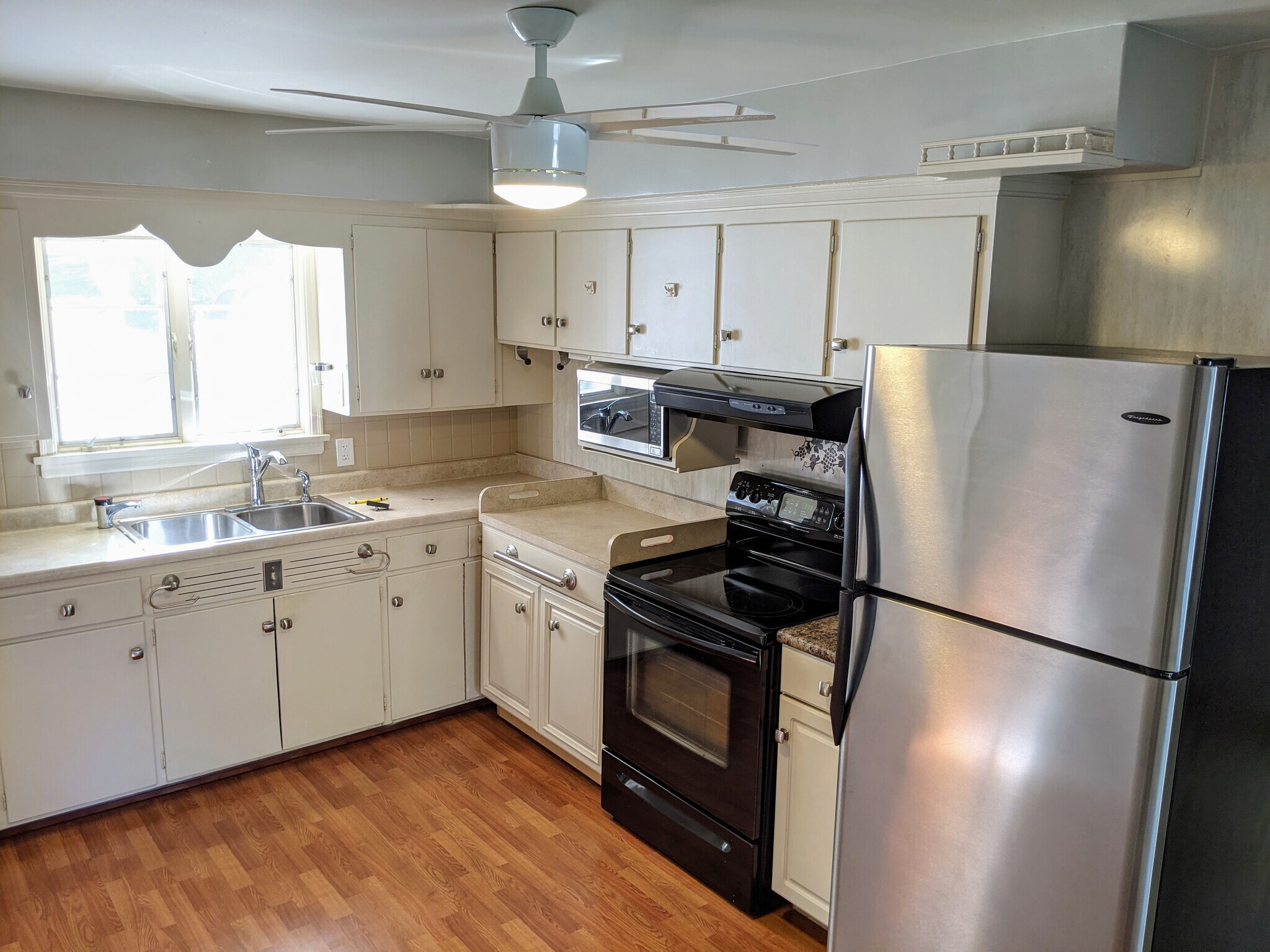 Building Photo - 807 Arlington Ave