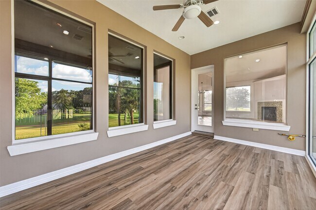 Building Photo - 7203 Timberlake Dr