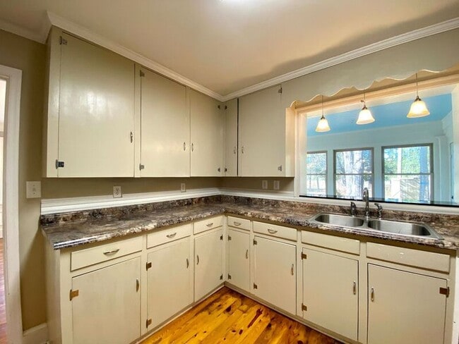 Building Photo - 3870 Hog Mountain Rd