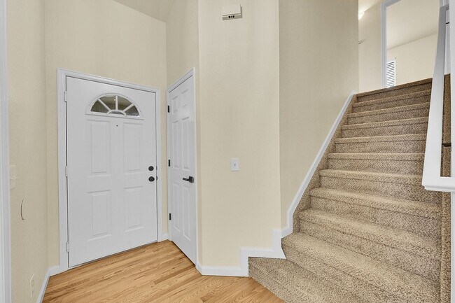 Building Photo - Northeast Colorado Springs House in Sierra...