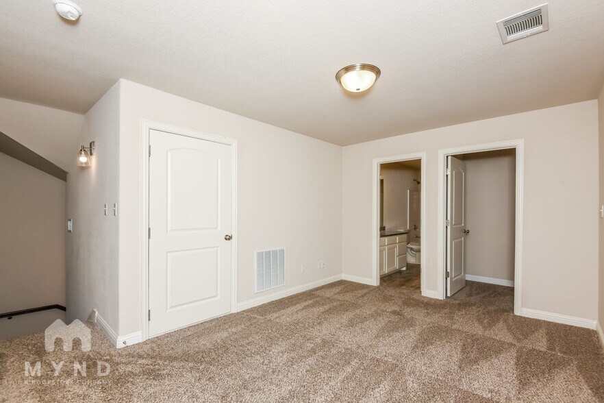 Building Photo - 775 Rolling Terrace Cir