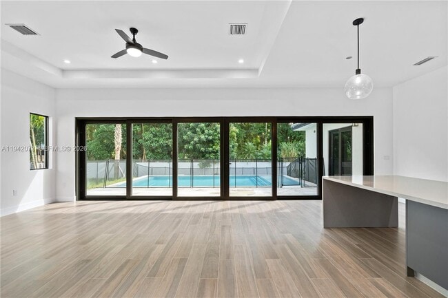 Building Photo - 12190 Rhino Oaks Dr