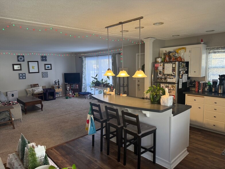 Building Photo - 2515 W 50th St