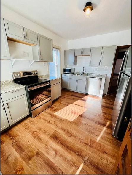 Building Photo - 5164 Goethe Ave