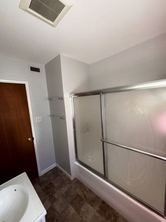 Building Photo - Nor Cal Realty, Inc. - 3 Bedroom 2  Bath with 2 car garage