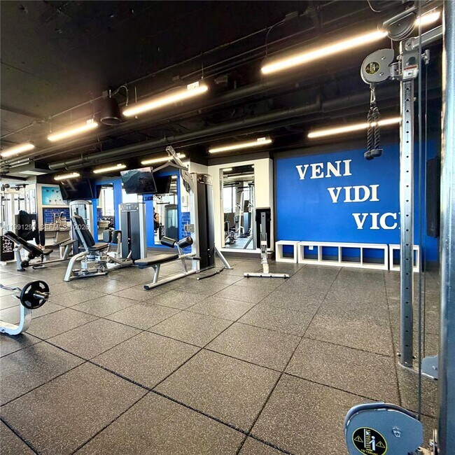 Building Photo - 555 NE 15th St