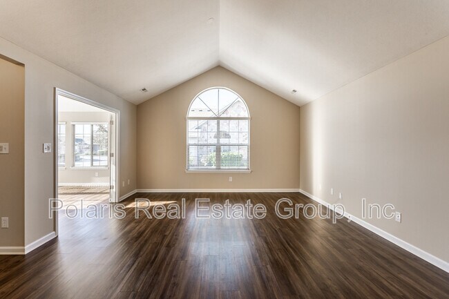 Building Photo - 7910 King Post Dr