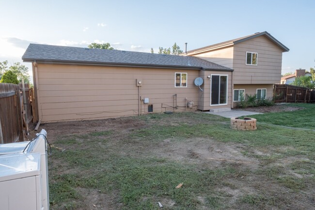 Building Photo - Charming 3-Bedroom Home with Stunning Pike...