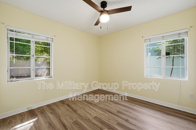 Building Photo - 2115 Minerva Ave