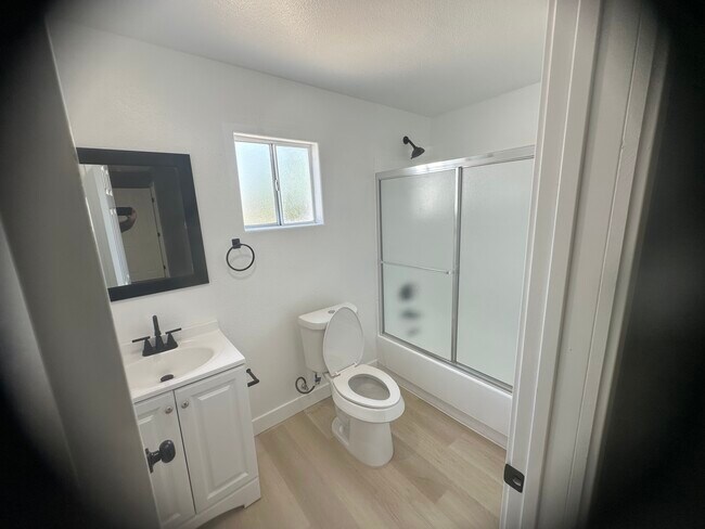 Building Photo - SMRSB