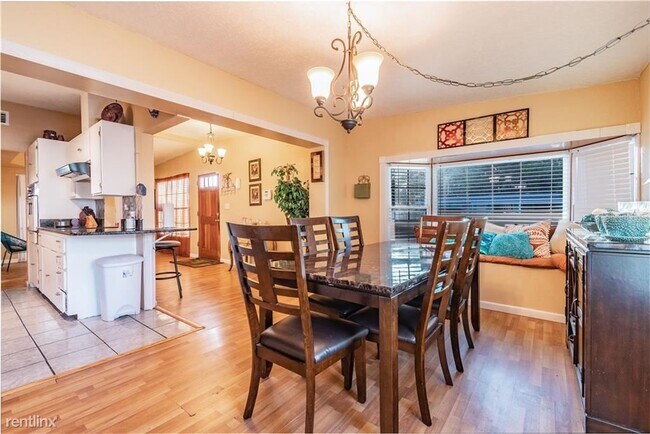 Building Photo - 4 br, 2 bath House - 3014 9th Avenue Dr E