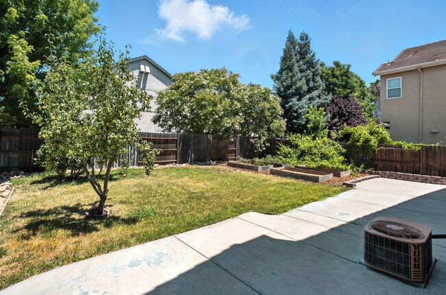 Building Photo - 9437 Red Spruce Way