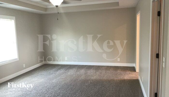 Building Photo - 1203 Applewood Cir
