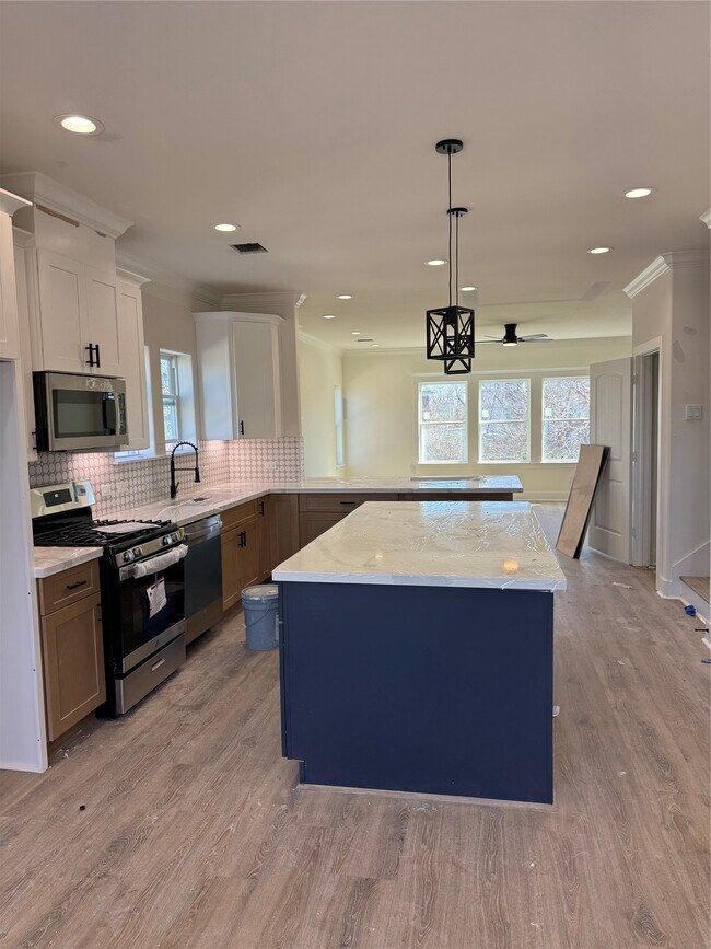 Building Photo - 3808 Yale St