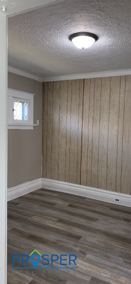 Building Photo - Newly Remodeled 4 Bedroom Home!