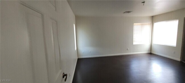 Building Photo - 8198 Rock Meadows Dr