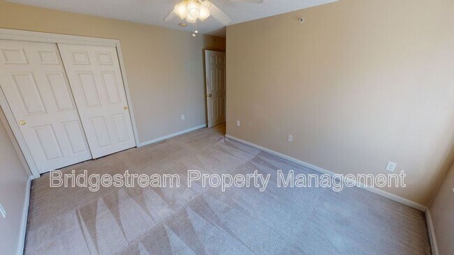 Building Photo - 3049 Westminster Dr