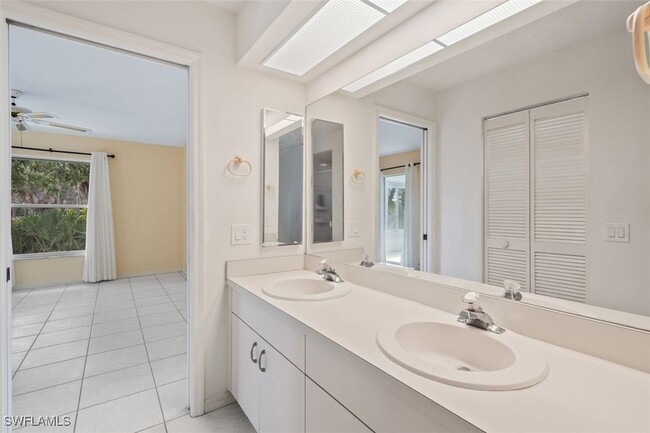 Building Photo - 25570 Fairway Dunes Ct