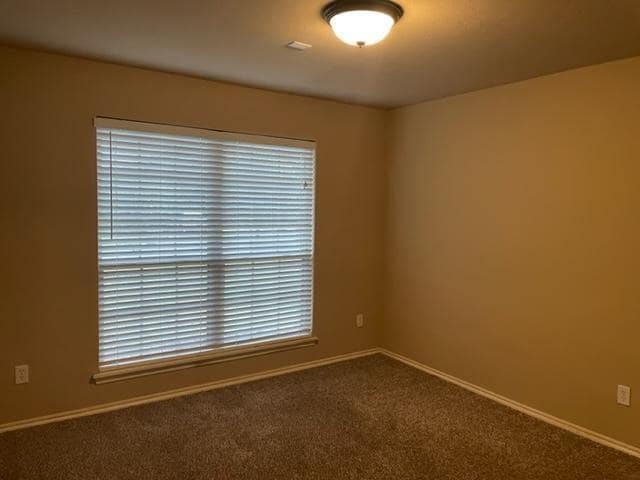 Building Photo - 401 Durkee Rd