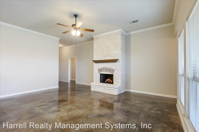 Building Photo - 3 br, 2 bath House - 398 Park Place