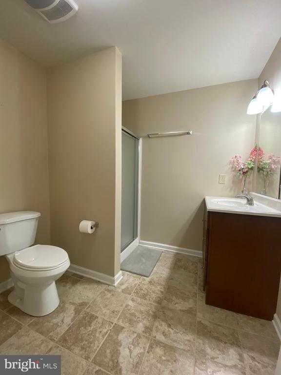 Building Photo - 623 Pepperbush Ct
