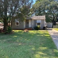 Building Photo - 432 Waller Ave