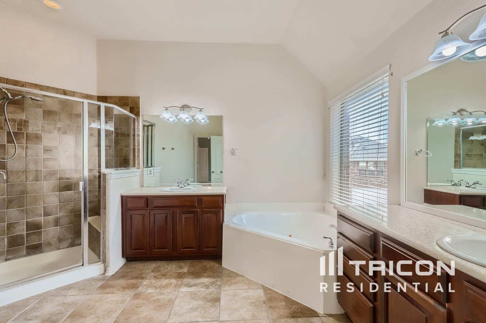 Building Photo - 8698 Fisher Dr