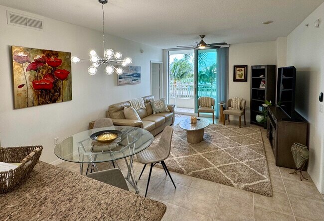 Building Photo - 625 Casa Loma Blvd