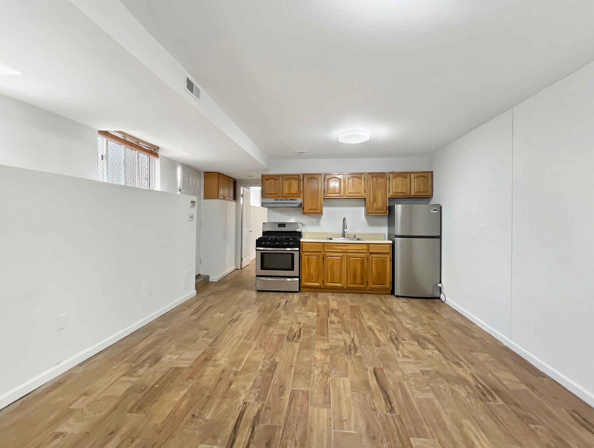 Building Photo - 32 Kelly Blvd