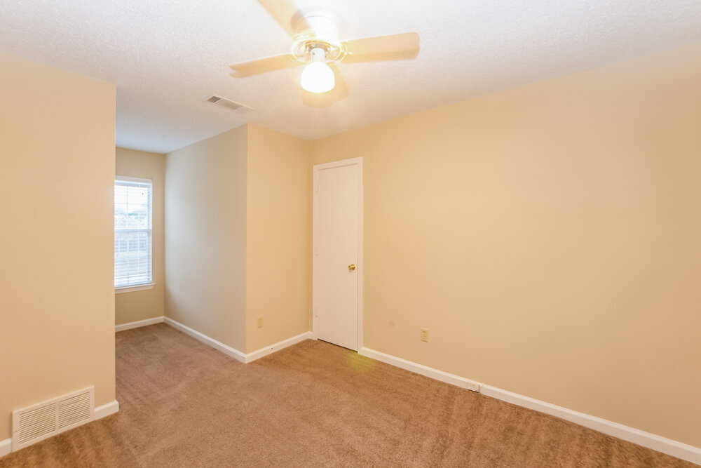 Building Photo - 6867 Brady Hill Dr