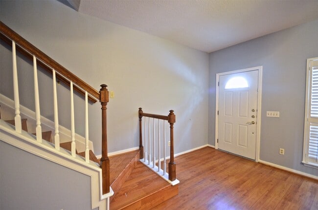 Building Photo - 2910 Grants Lake Blvd