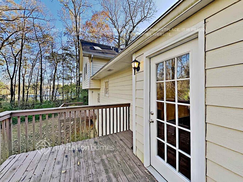 Building Photo - 1387 Williamsburg Ln