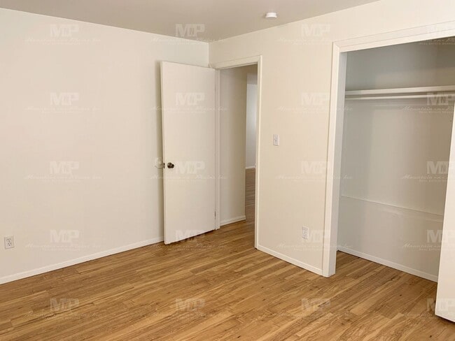 Building Photo - 2909 Sumac St