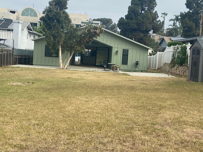 Building Photo - 4 Bedroom 3 Bath + Office / 5th Bedroom Ho...