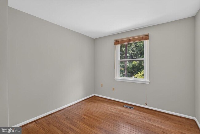 Building Photo - 8228 Goldstream Ct