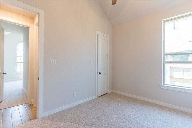 Building Photo - 7310 Camden Crestwood Way