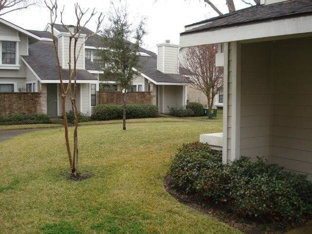 Building Photo - 11983 Bob White Dr