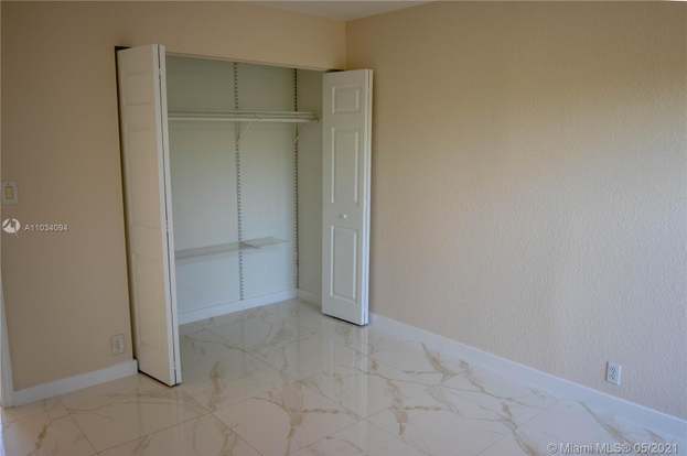 Building Photo - 316 Sunshine Dr