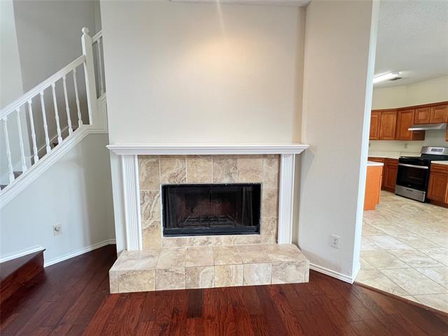 Building Photo - 723 Sumner Dr