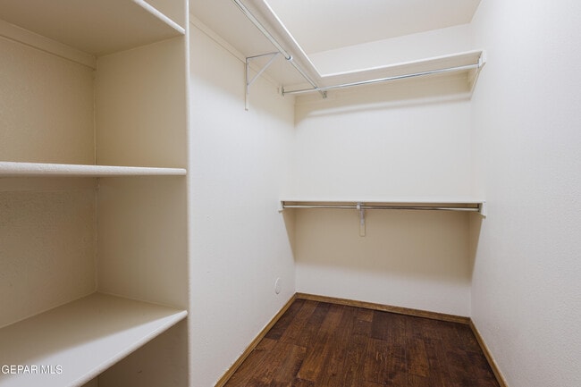 Building Photo - 3733 Tierra Campa Dr