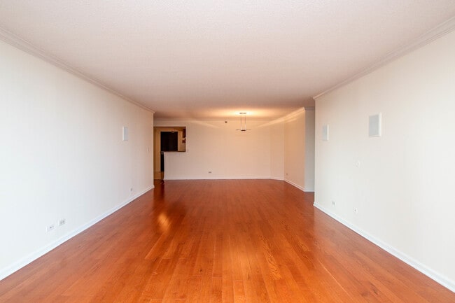 Building Photo - 195 N Harbor Dr
