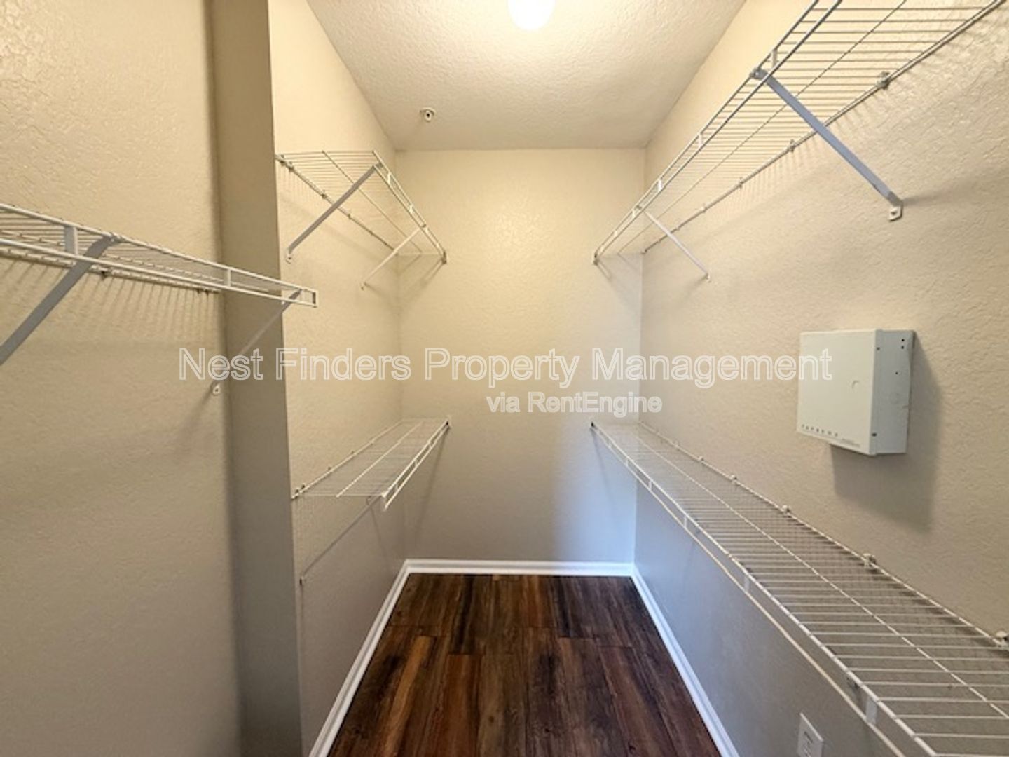 Building Photo - 8539 Gate Pkwy W